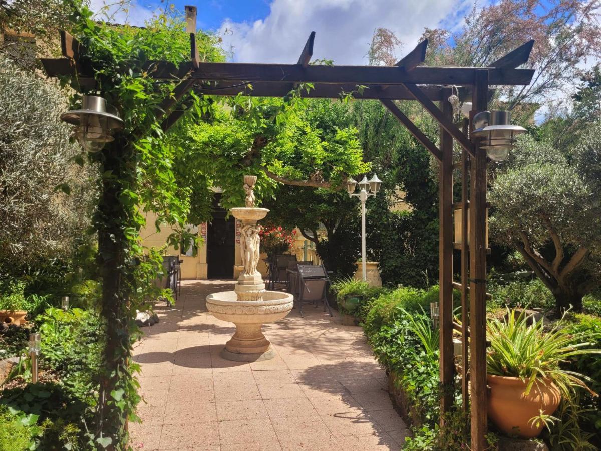 Les Jardins Du Patriarche Hotel 아그 외부 사진