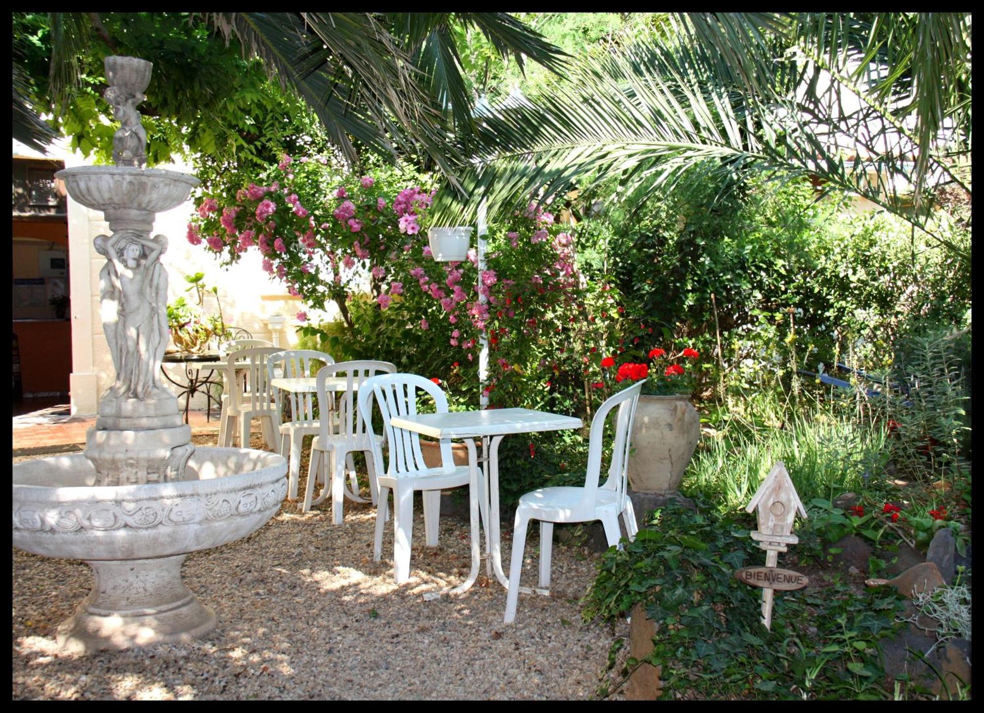 Les Jardins Du Patriarche Hotel 아그 외부 사진