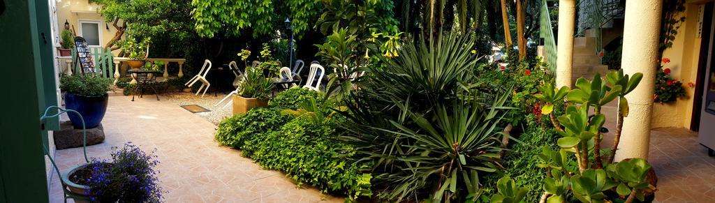 Les Jardins Du Patriarche Hotel 아그 외부 사진
